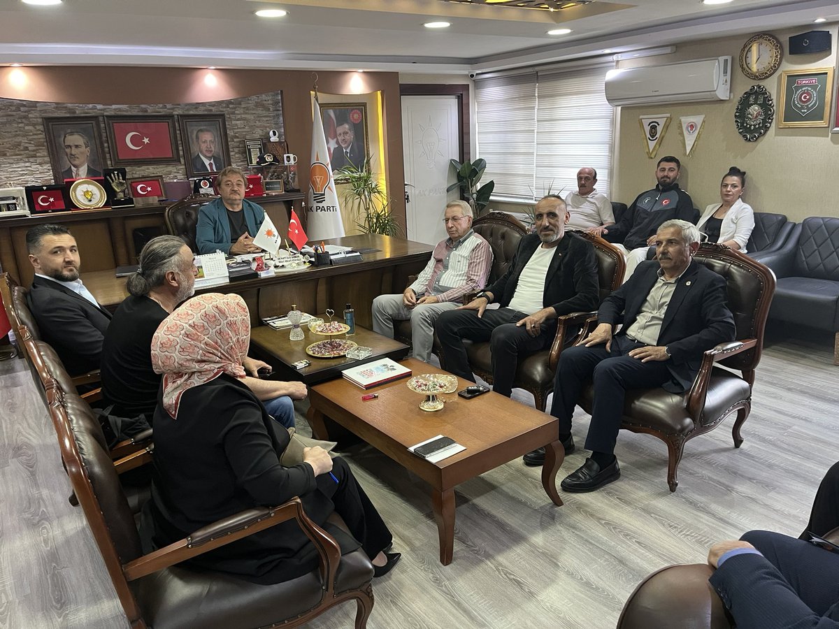 AK Parti Etimesgut İlçe Başkanlığı Haftalık Toplantısı Gerçekleştirildi