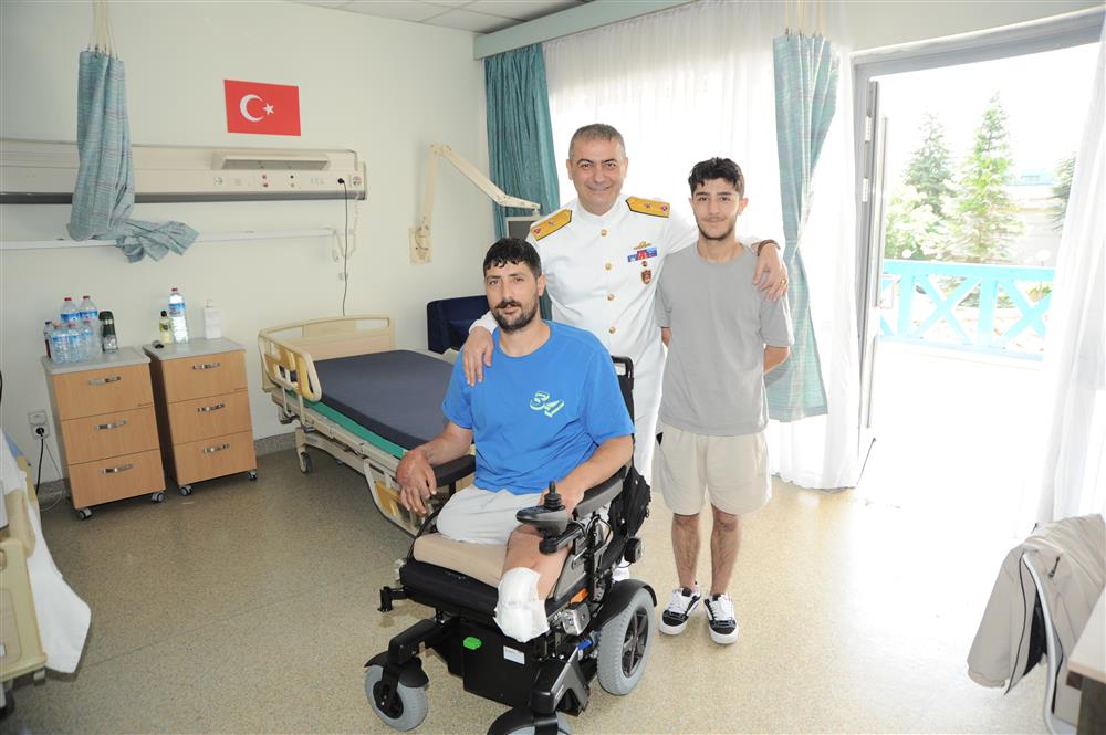 Kara Kuvvetleri Komutanlığı Temsilcileri Gazileri Ziyaret Etti