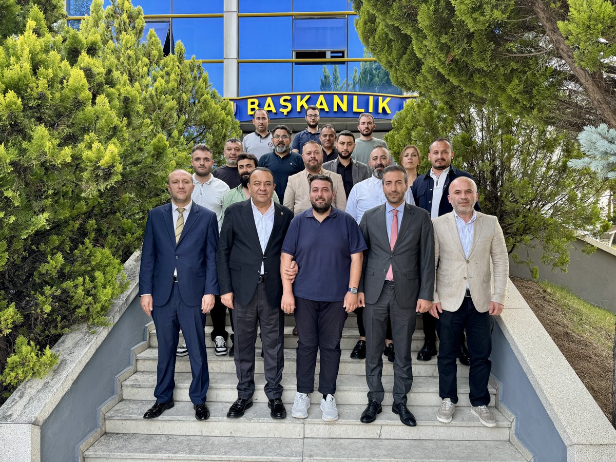 İYİ Parti Milletvekili Beker, Ankaragücü Başkanı Tekin'i Ziyaret Etti